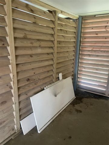 989 Alberdie Drive, Crystal Beach, TX 77650