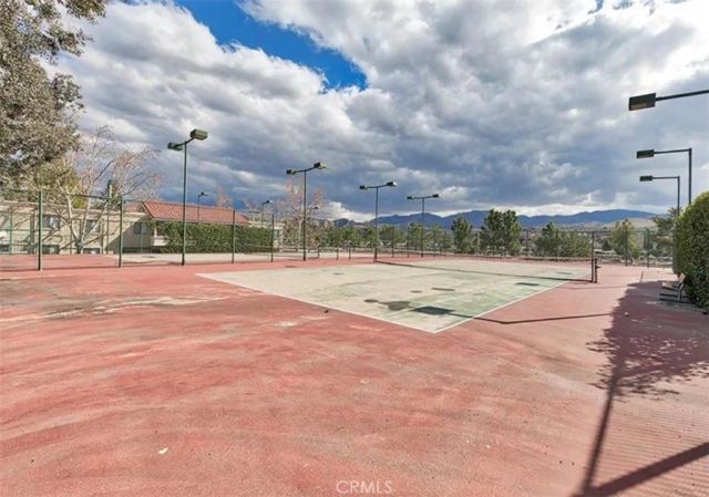 27236 Luther Drive 702, Canyon Country, CA 91351
