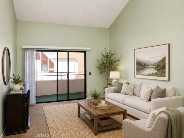 27236 Luther Drive 702, Canyon Country, CA 91351