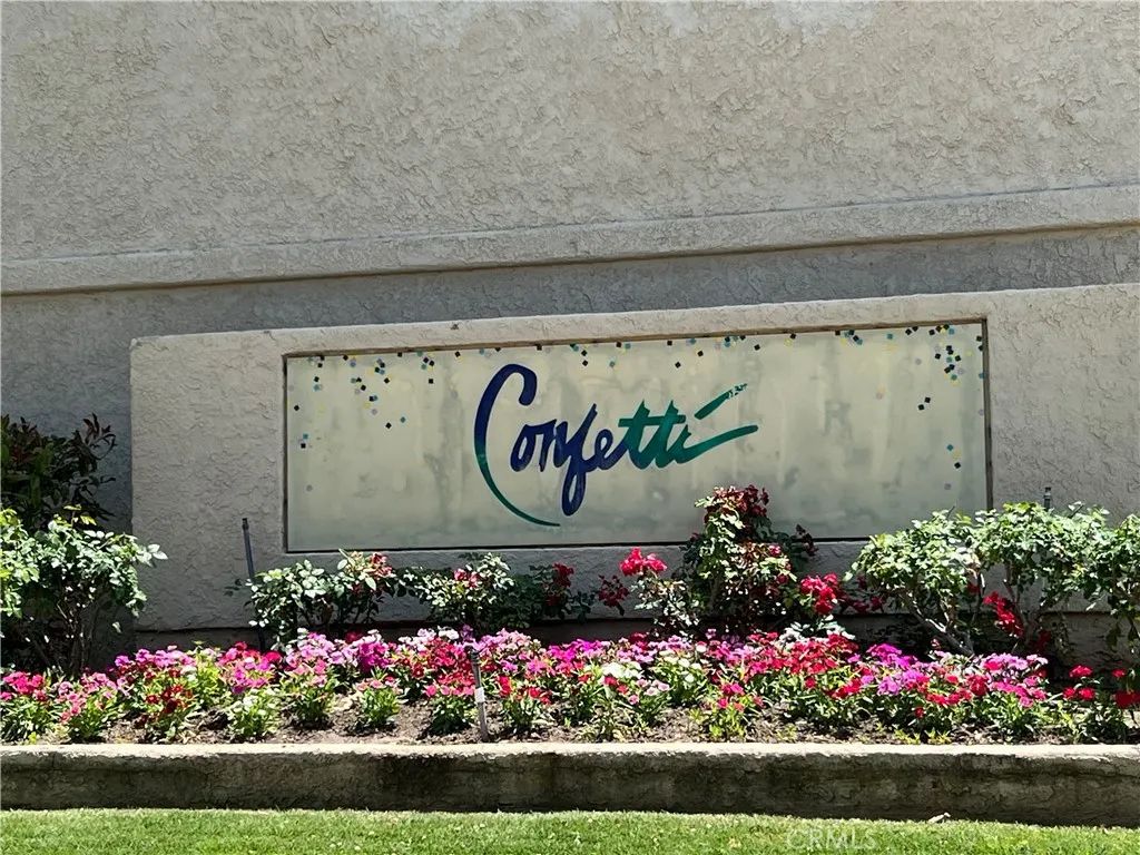 27236 Luther Drive 702, Canyon Country, CA 91351