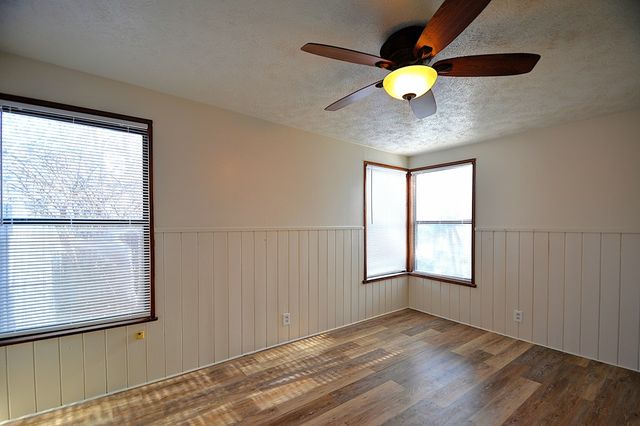 1707-A E Main St, Kerrville, TX 78028