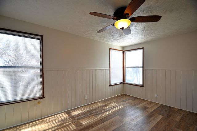 1707-A E Main St, Kerrville, TX 78028