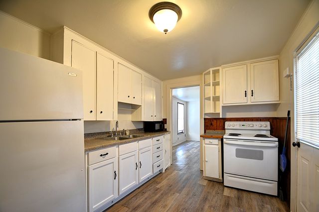 1707-A E Main St, Kerrville, TX 78028