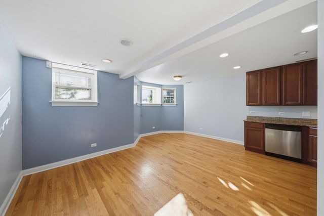 4440 N DOVER Street GS, Chicago, IL 60640