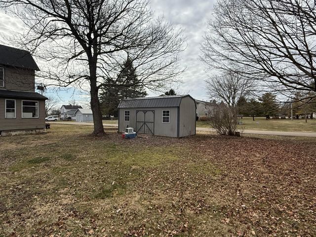 24 Messmore Avenue, Centerburg, OH 43011