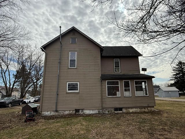 24 Messmore Avenue, Centerburg, OH 43011