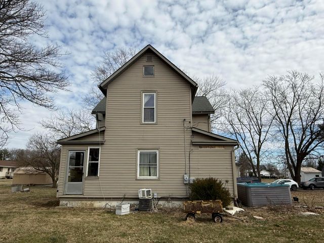 24 Messmore Avenue, Centerburg, OH 43011
