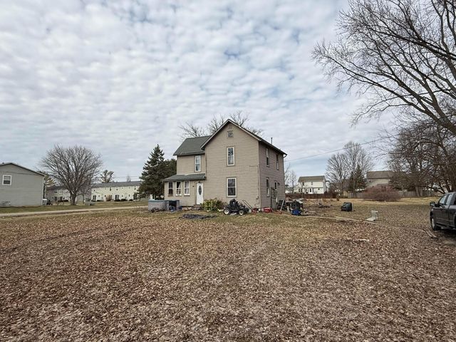 24 Messmore Avenue, Centerburg, OH 43011