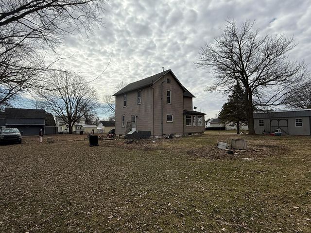24 Messmore Avenue, Centerburg, OH 43011