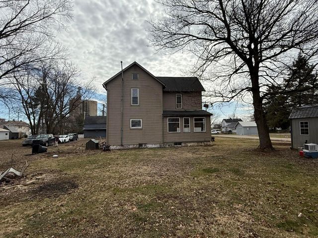 24 Messmore Avenue, Centerburg, OH 43011