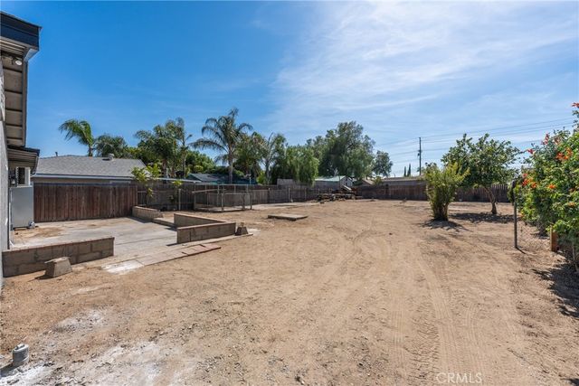 10546 Orchard Street, Bloomington, CA 92316