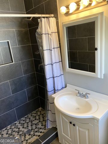 2730 Meadow View Drive, Acworth, GA 30102