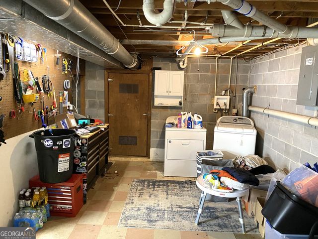 2730 Meadow View Drive, Acworth, GA 30102