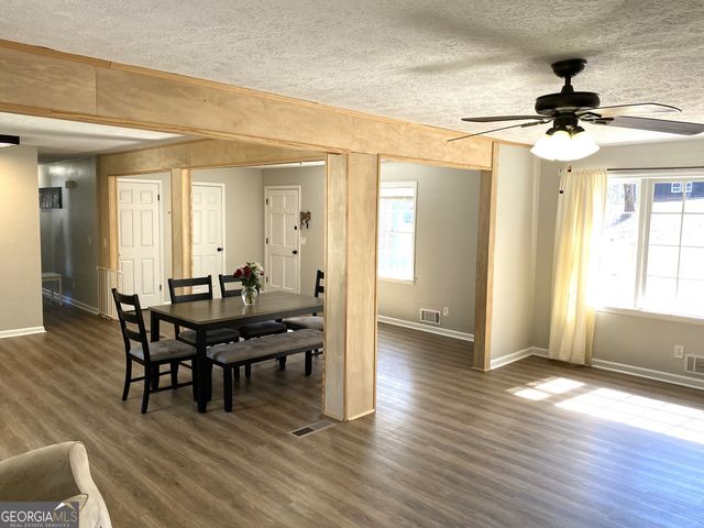 2730 Meadow View Drive, Acworth, GA 30102