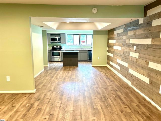 111 Briarview Circle, Greenville, SC 29615