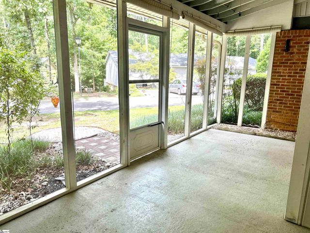 111 Briarview Circle, Greenville, SC 29615