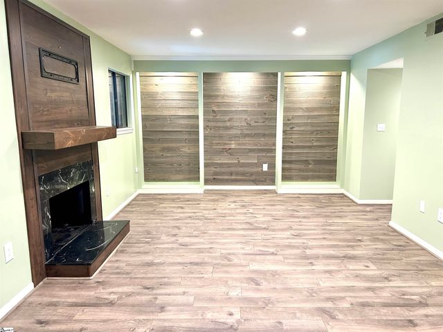111 Briarview Circle, Greenville, SC 29615