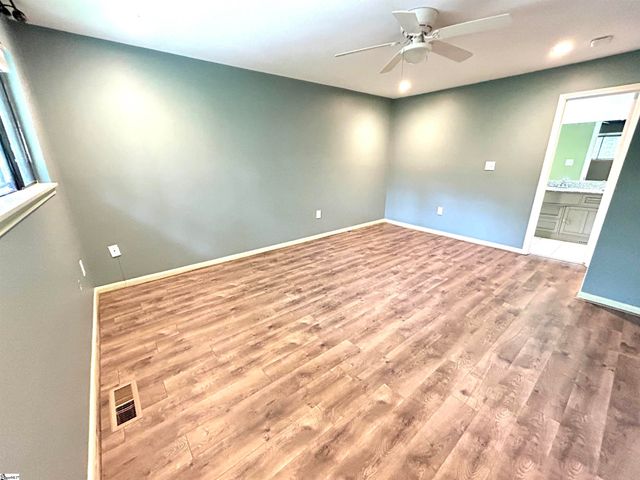111 Briarview Circle, Greenville, SC 29615