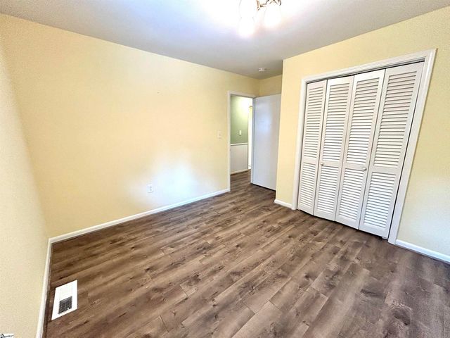 111 Briarview Circle, Greenville, SC 29615