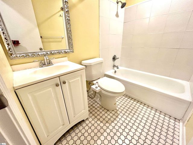111 Briarview Circle, Greenville, SC 29615