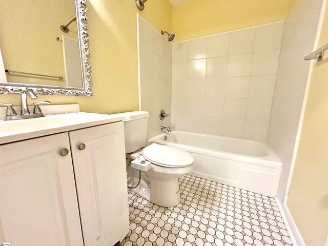 111 Briarview Circle, Greenville, SC 29615