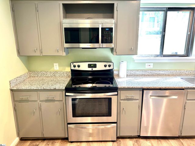 111 Briarview Circle, Greenville, SC 29615