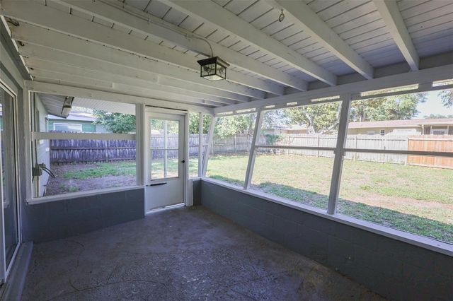1500 LAUREL CIRCLE, Clearwater, FL 33756