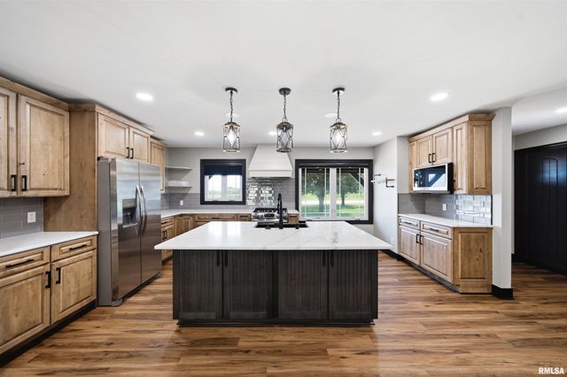 9825 N ROUTE 91, Peoria, IL 61615