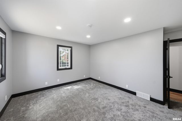 9825 N ROUTE 91, Peoria, IL 61615