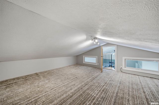 9825 N ROUTE 91, Peoria, IL 61615