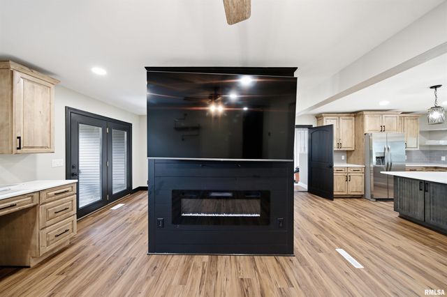 9825 N ROUTE 91, Peoria, IL 61615