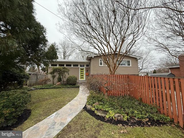 5004 REGENCY PL, Alexandria, VA 22304