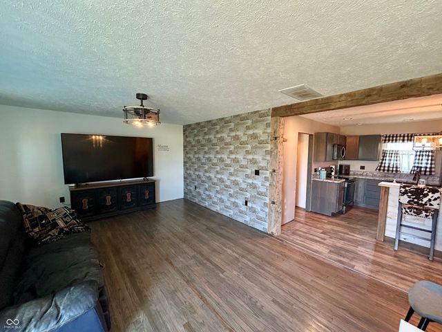 2787 W Old State Road 28, Tipton, IN 46072