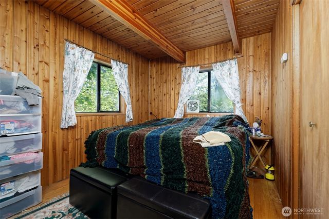 2070 W Cushman Ridge Drive, Hoodsport, WA 98548
