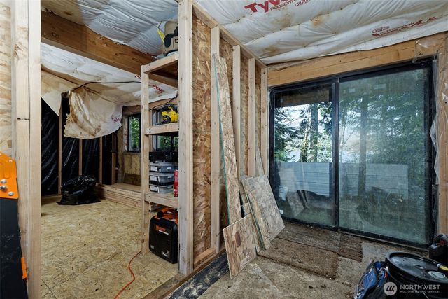 2070 W Cushman Ridge Drive, Hoodsport, WA 98548