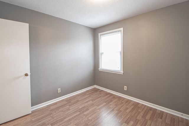 807 Golfview Pl Apt A, Clarksville, TN 37043