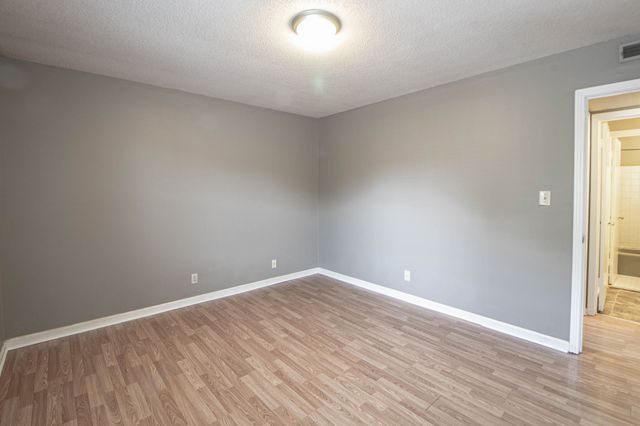 807 Golfview Pl Apt A, Clarksville, TN 37043