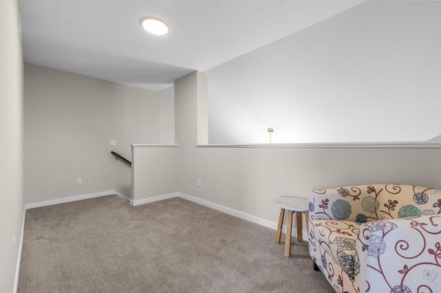 2673 New Century Place E, Maplewood, MN 55119