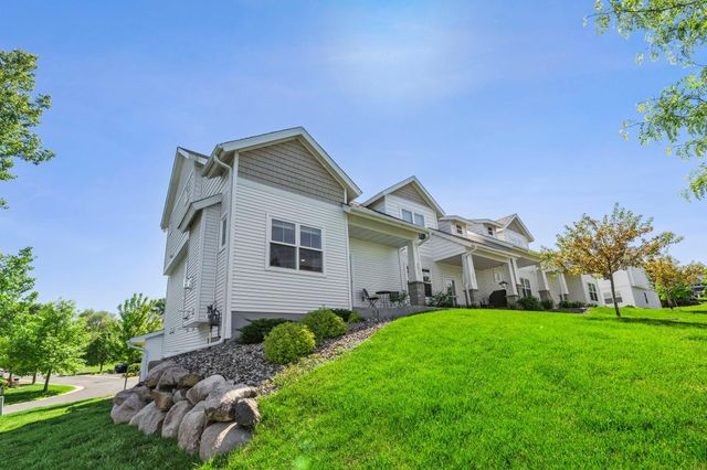 2673 New Century Place E, Maplewood, MN 55119
