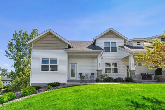 2673 New Century Place E, Maplewood, MN 55119