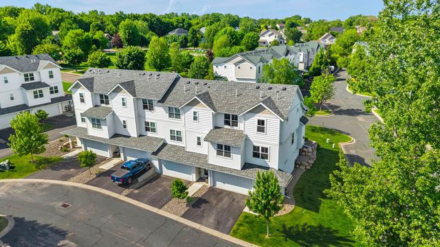 2673 New Century Place E, Maplewood, MN 55119