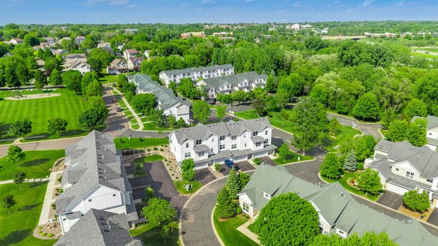 2673 New Century Place E, Maplewood, MN 55119