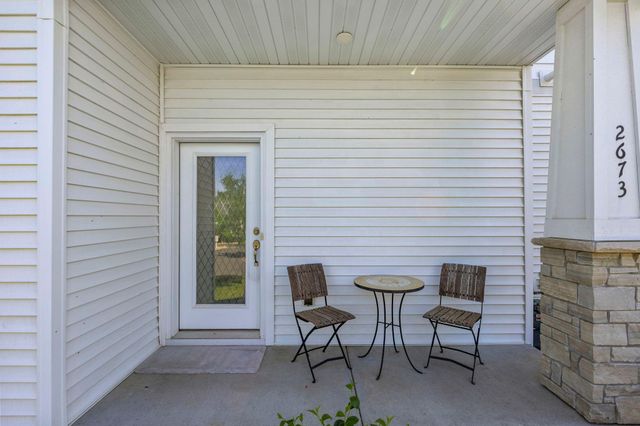 2673 New Century Place E, Maplewood, MN 55119