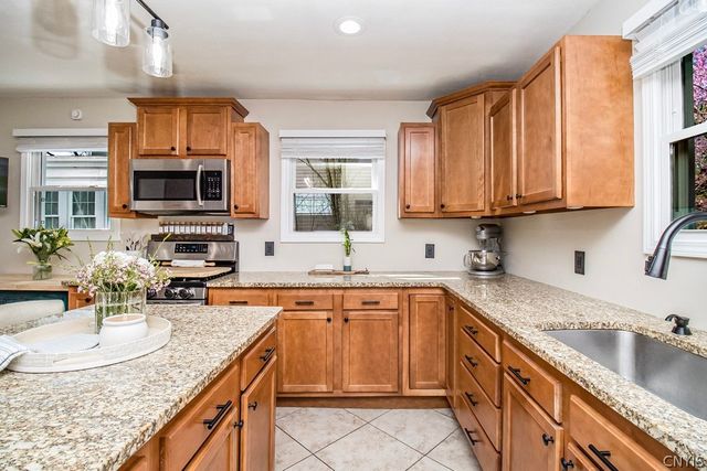 402 Scott Avenue, Syracuse, NY 13224