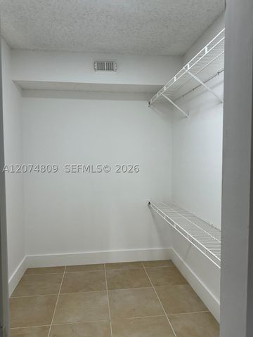 8801 Wiles Rd 103, Coral Springs, FL 33067