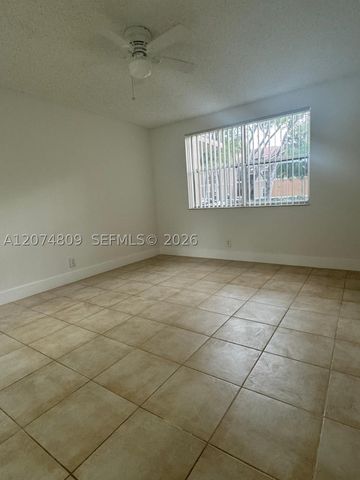 8801 Wiles Rd 103, Coral Springs, FL 33067