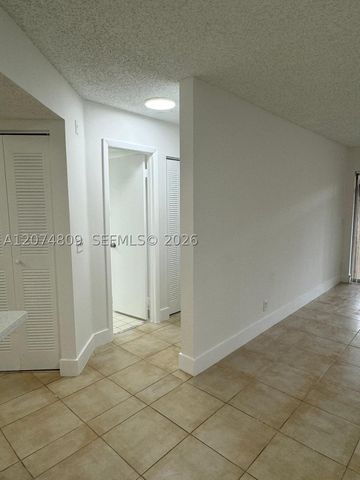 8801 Wiles Rd 103, Coral Springs, FL 33067