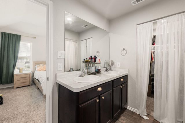 16801 Lonely Pines Drive, Conroe, TX 77302