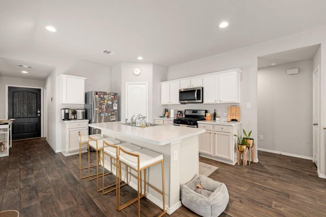 16801 Lonely Pines Drive, Conroe, TX 77302