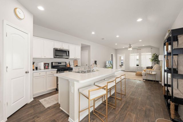 16801 Lonely Pines Drive, Conroe, TX 77302